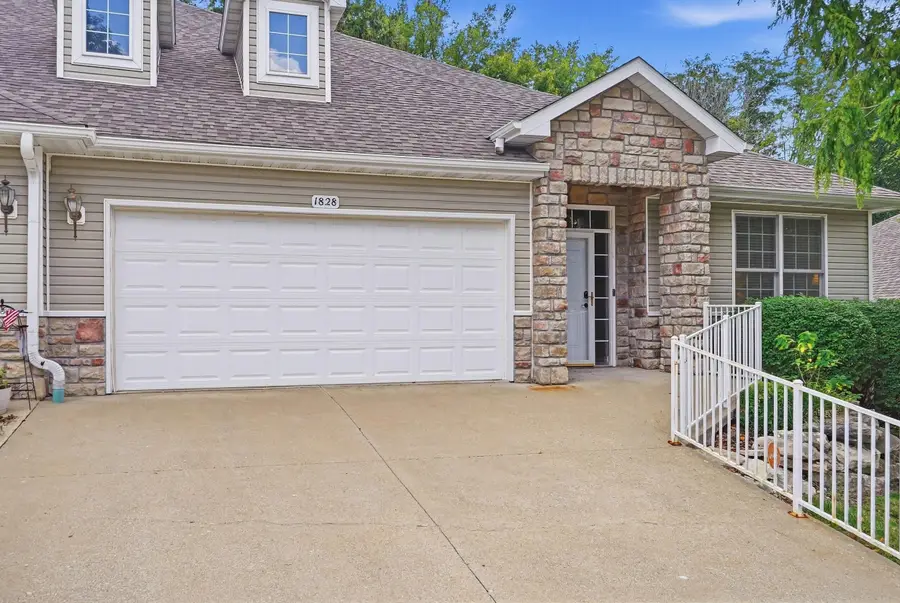 1828 Scarborough Dr, Columbia, MO 65201 - #2