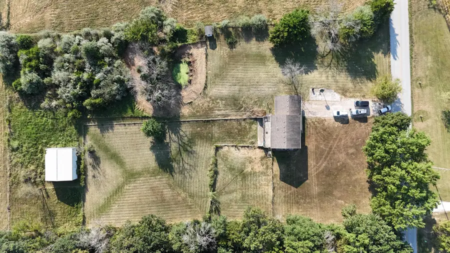 9700 E Ball Rd, Centralia, MO 65240 - #3