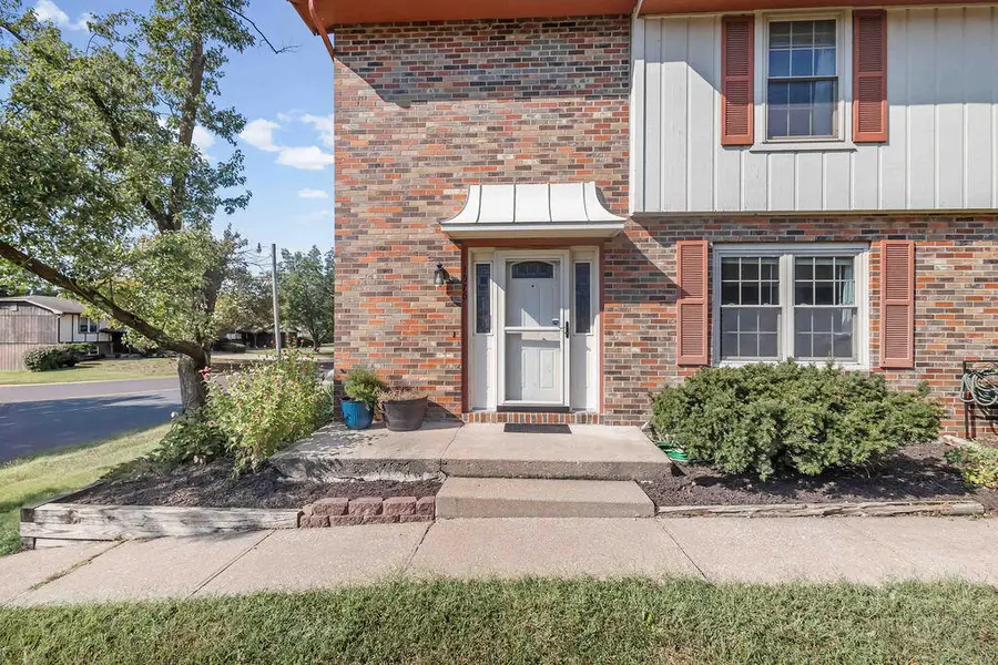 1576 Lakewood Dr, Columbia, MO 65202 - #2