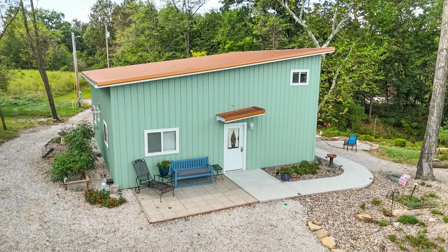1002 Hunter, Keytesville, MO 65261 - #2