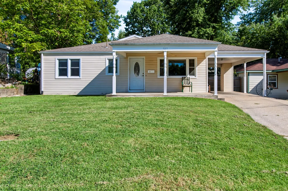 507 Park Ave, Boonville, MO 65233 - #1