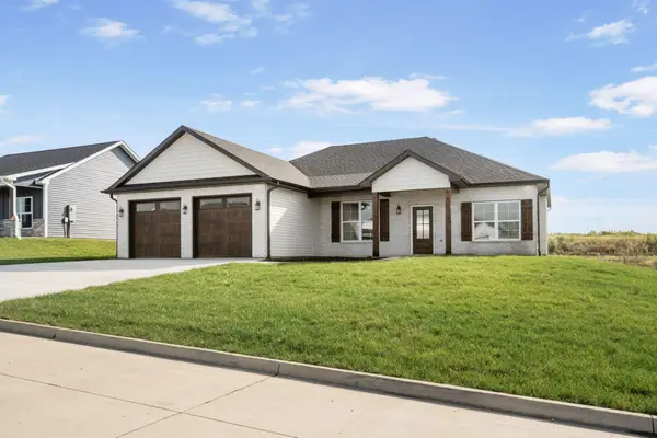 2482 Greenside Dr, BOONVILLE, MO 65233