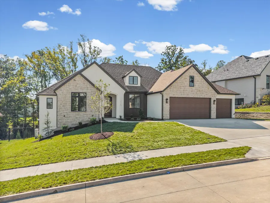 7320 Sella Ct, Columbia, MO 65203 - #2