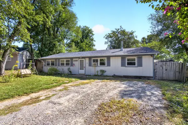 6 Cardinal Ct, COLUMBIA, MO 65203