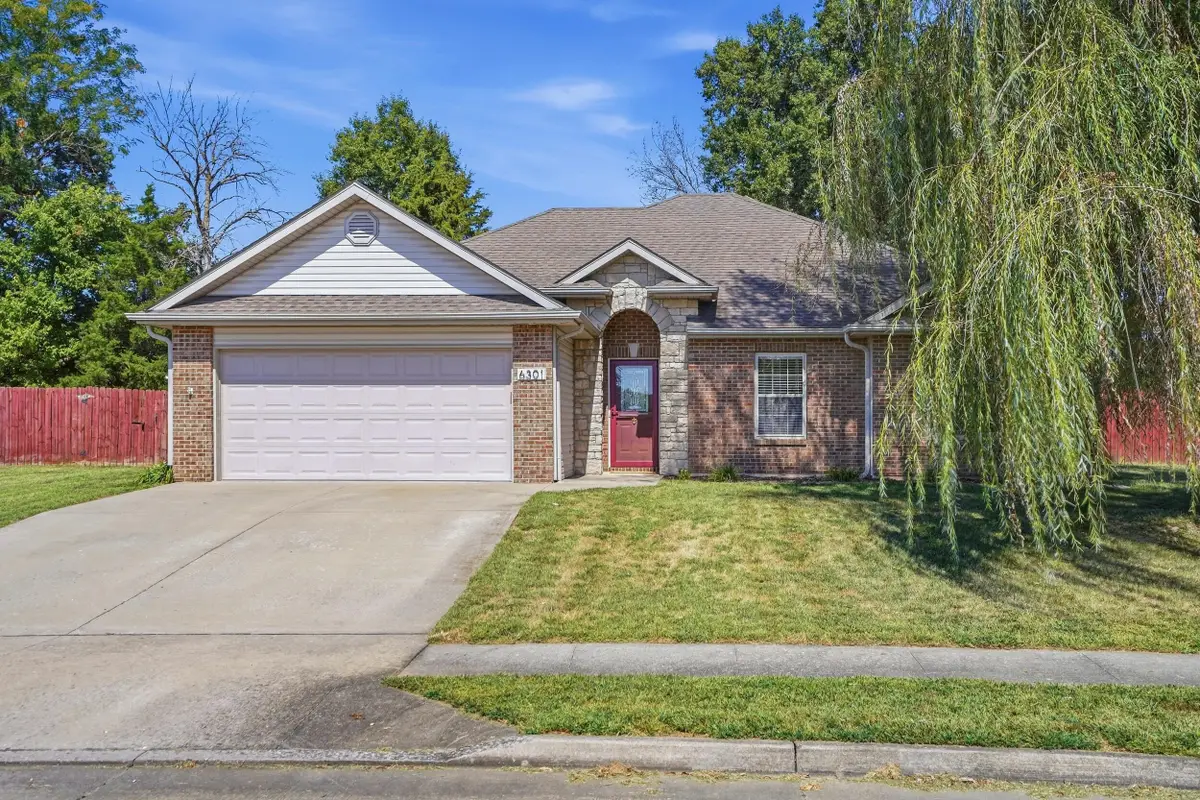 6301 Ruth Ann Ave, Hallsville, MO 65255 - #1