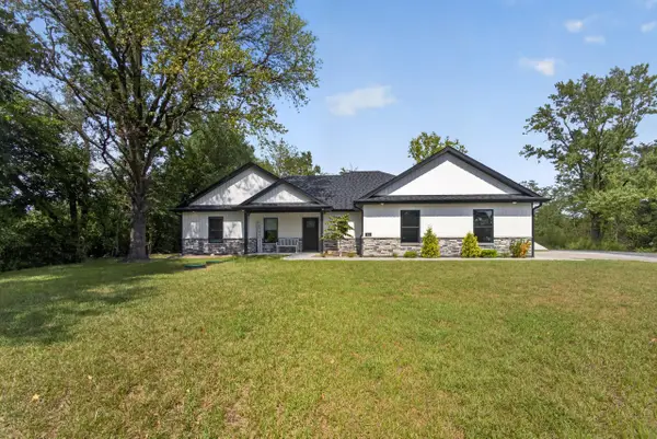 241 E Drane St, HARRISBURG, MO 65256