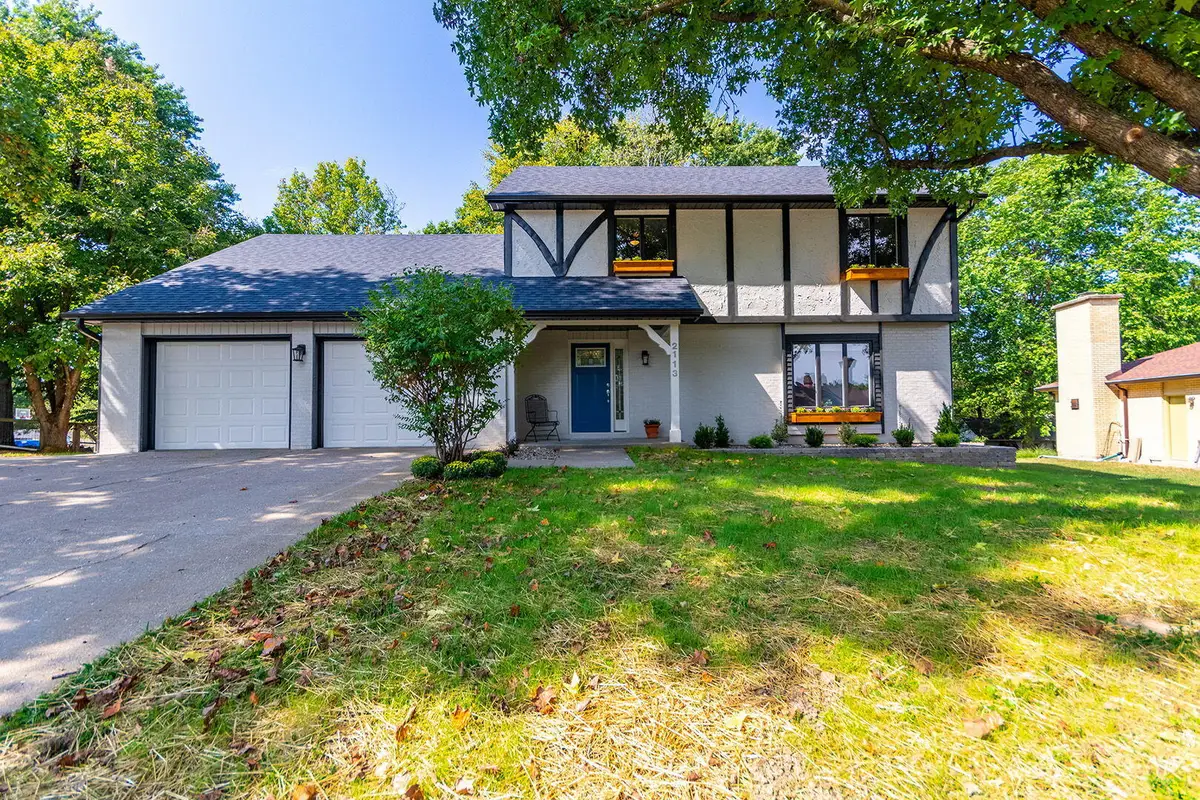 2113 Oak Cliff Dr, Columbia, MO 65203 - #1
