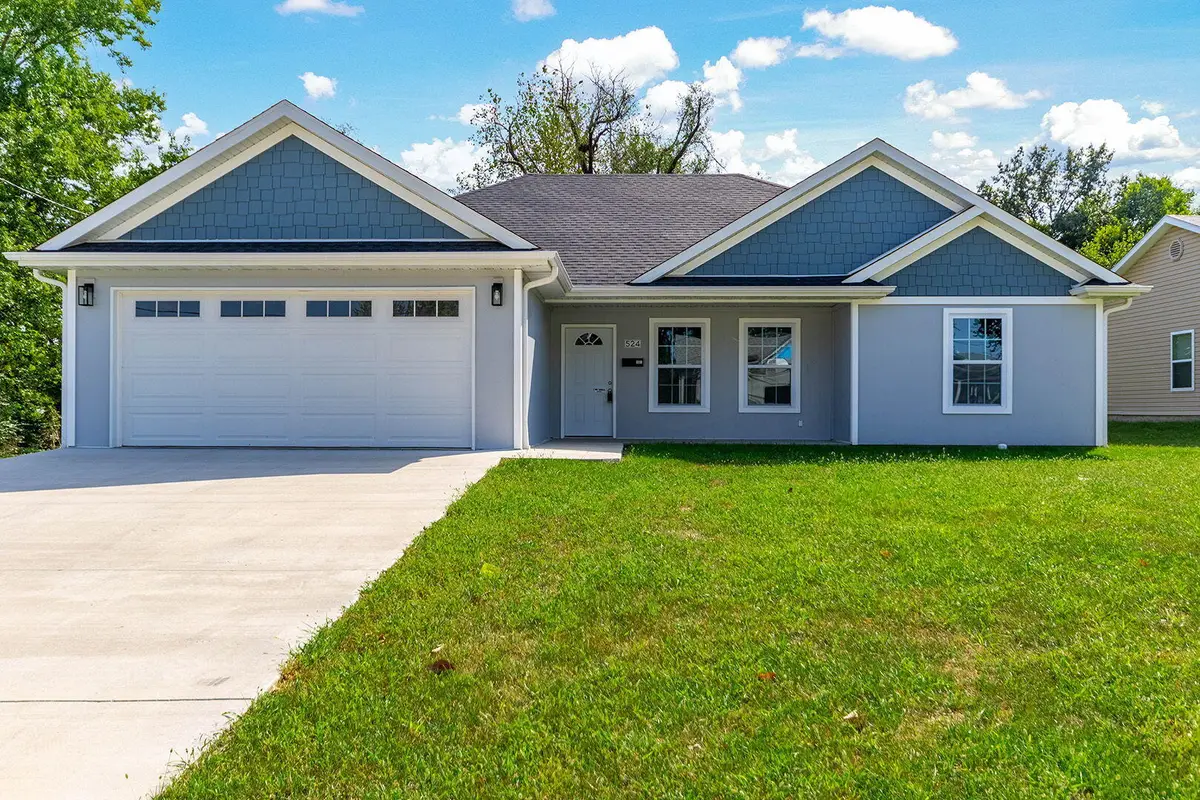 524 W Maple St, Mexico, MO 65265 - #1
