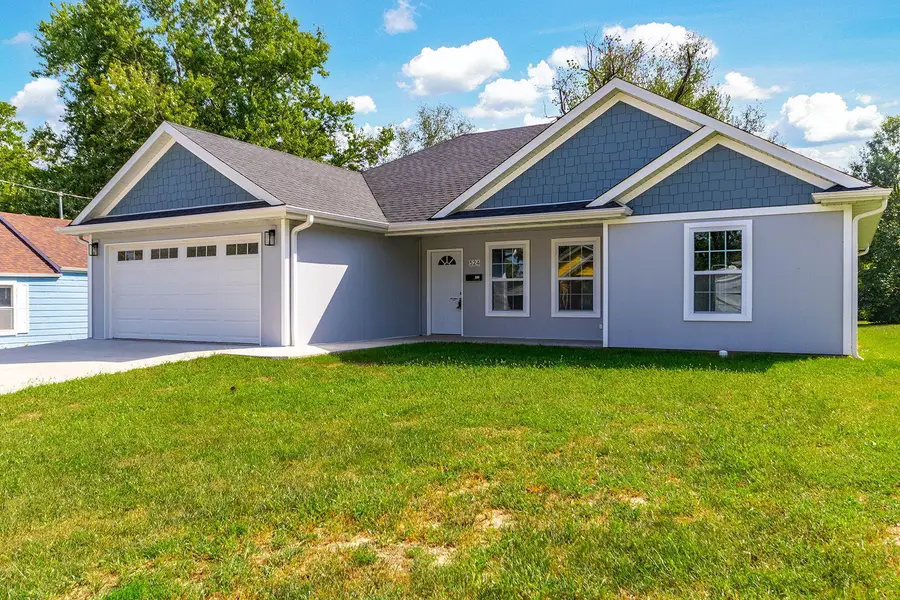 524 W Maple St, Mexico, MO 65265 - #2