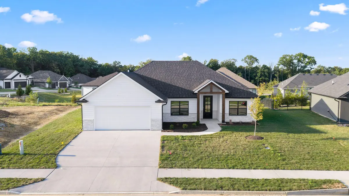 4405 Royal County Rd, Columbia, MO 65201 - #1