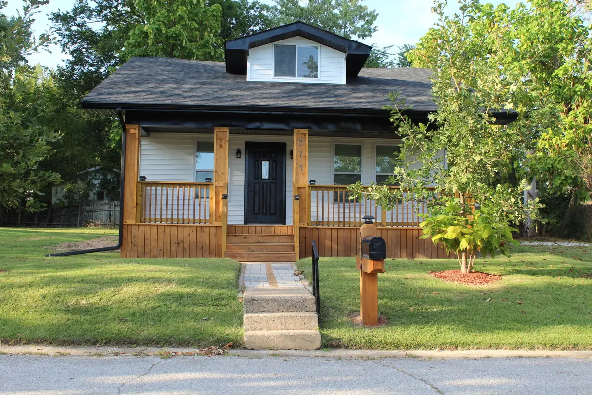517 E Park St, Mexico, MO 65265 - #1