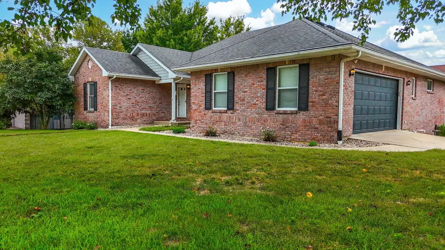 3317 Appalachian Dr, Columbia, MO 65203 - #2
