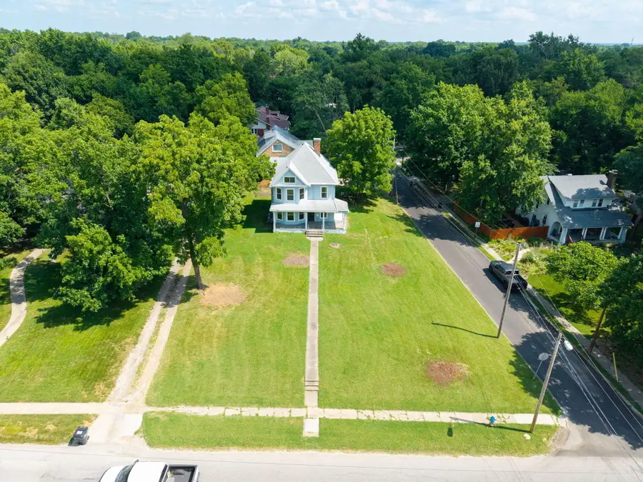 703 W Broadway, Columbia, MO 65203 - #2