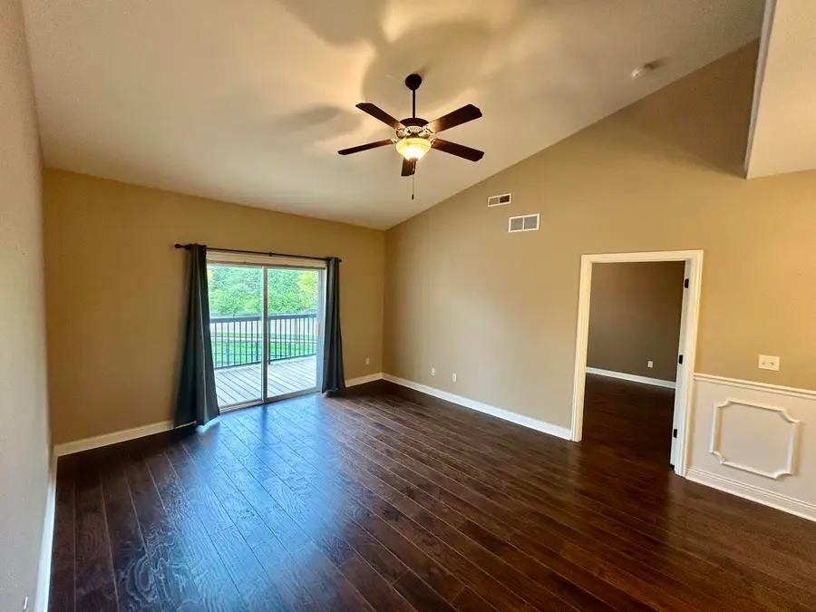 4008 W Worley St #202, Columbia, MO 65203 - #3