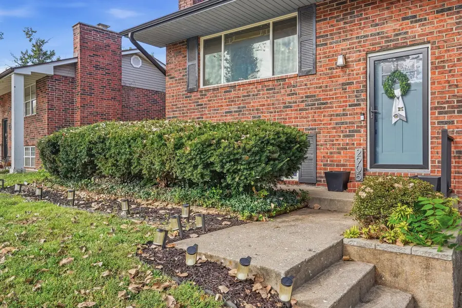 2905 Lynnwood Dr, Columbia, MO 65203 - #3