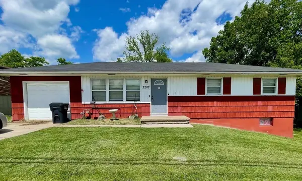 2207 Clark Ln, COLUMBIA, MO 65202