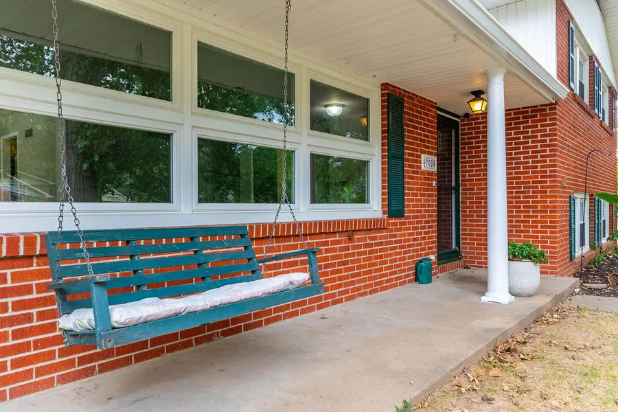 700 Manor Dr, Columbia, MO 65203 - #2