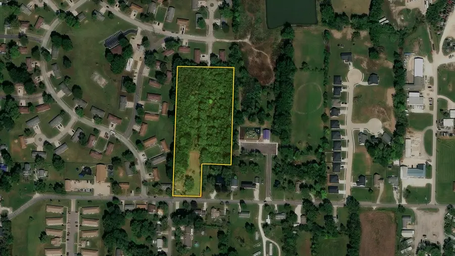 901 Sinnock Ave, Moberly, MO 65270 - #2