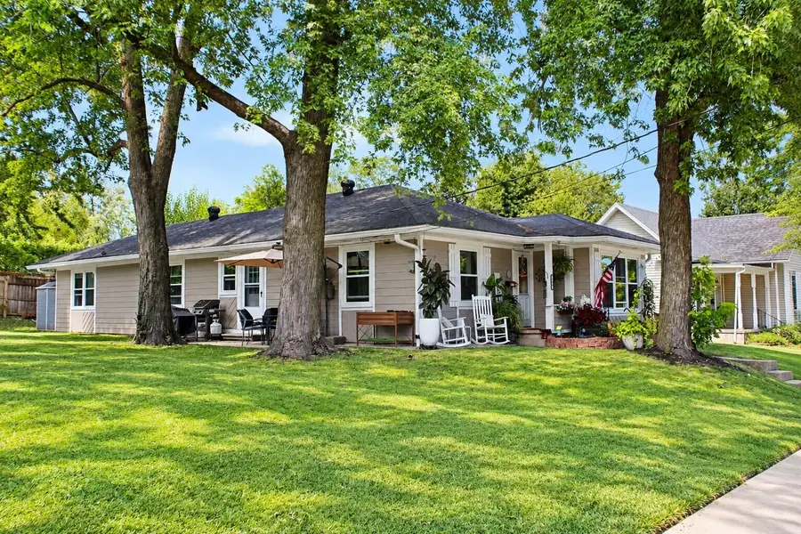 909 Grand St, Fulton, MO 65251 - #3