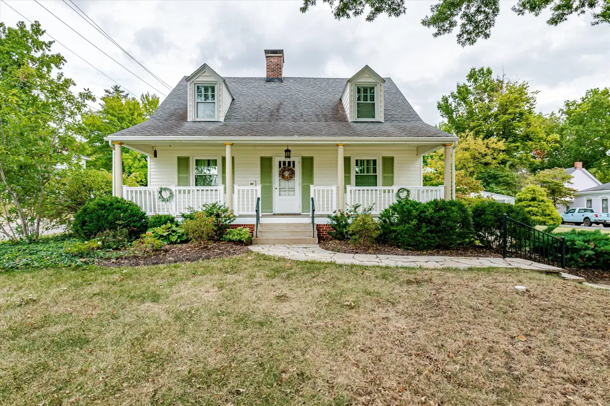 838 Court St, Fulton, MO 65251 - #1