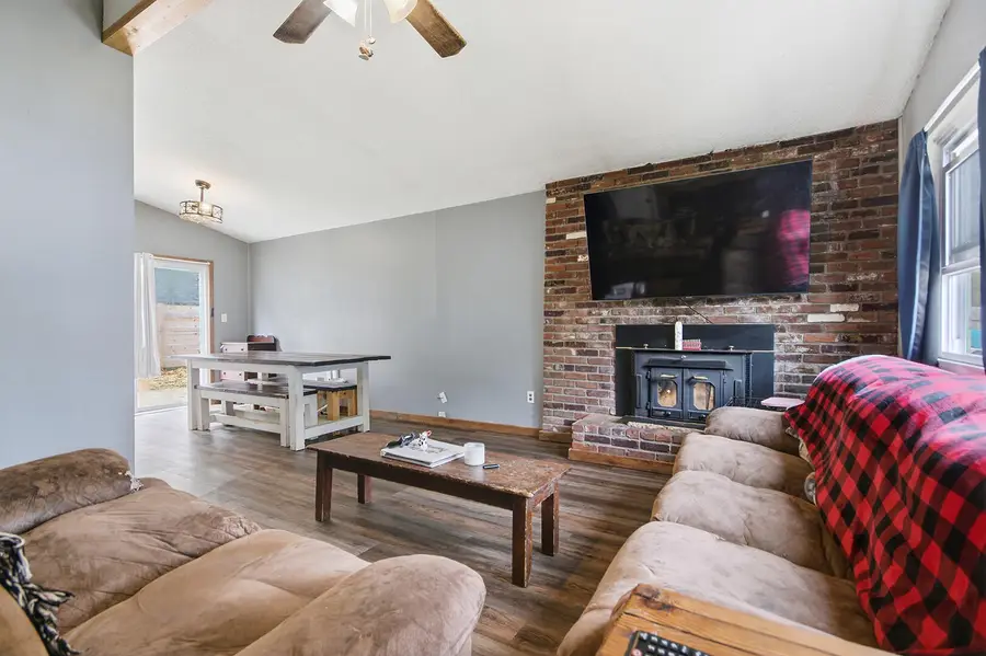 201 W Market St, New Franklin, MO 65274 - #2
