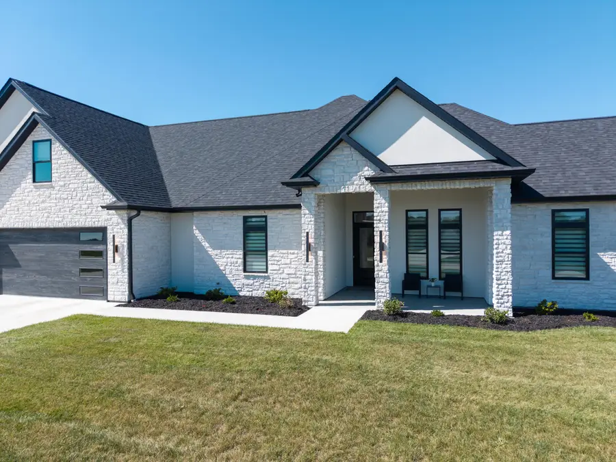 8911 S Lagos Dr, Columbia, MO 65203 - #2