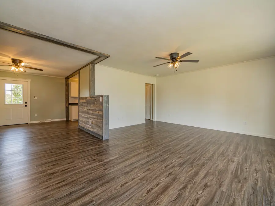 201 Green Hills Dr, Moberly, MO 65270 - #3