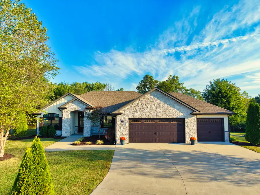 135 E Daniel St, Columbia, MO 65202 - #2
