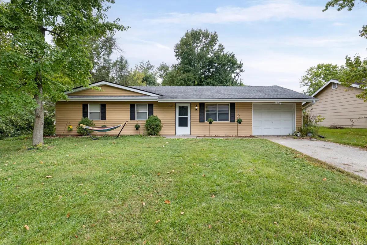 3607 Sierra Madre, Columbia, MO 65203 - #1