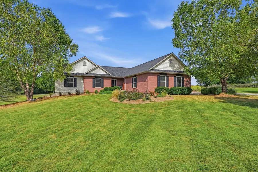 9325 E St Charles Rd, Columbia, MO 65202 - #2