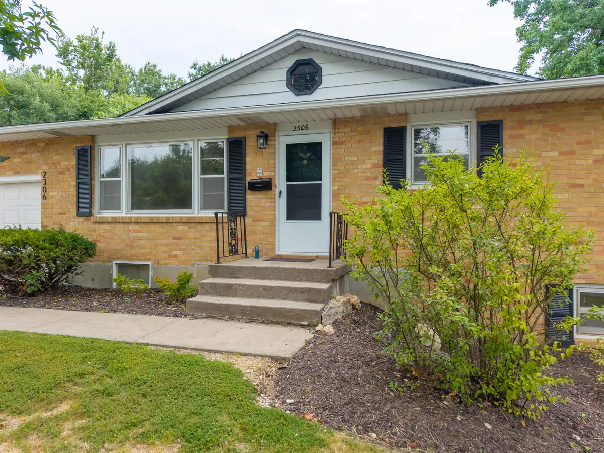 2306 Walther Ct, Columbia, MO 65203 - #1