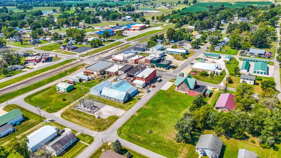E Smith St, Sturgeon, MO 65284 - #3