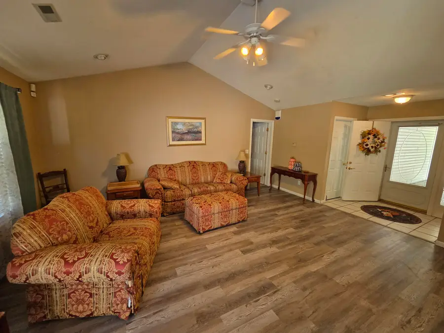 2208 Laclede Dr, Columbia, MO 65202 - #2