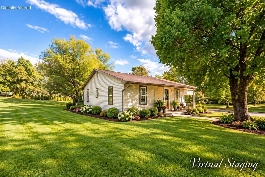 102 Missouri St, Higbee, MO 65257 - #2