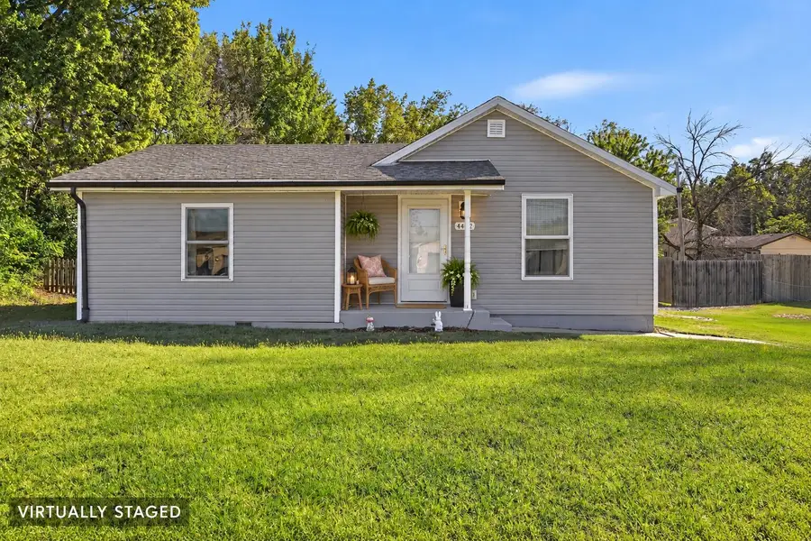 4402 Brown Station Rd, Columbia, MO 65202 - #2