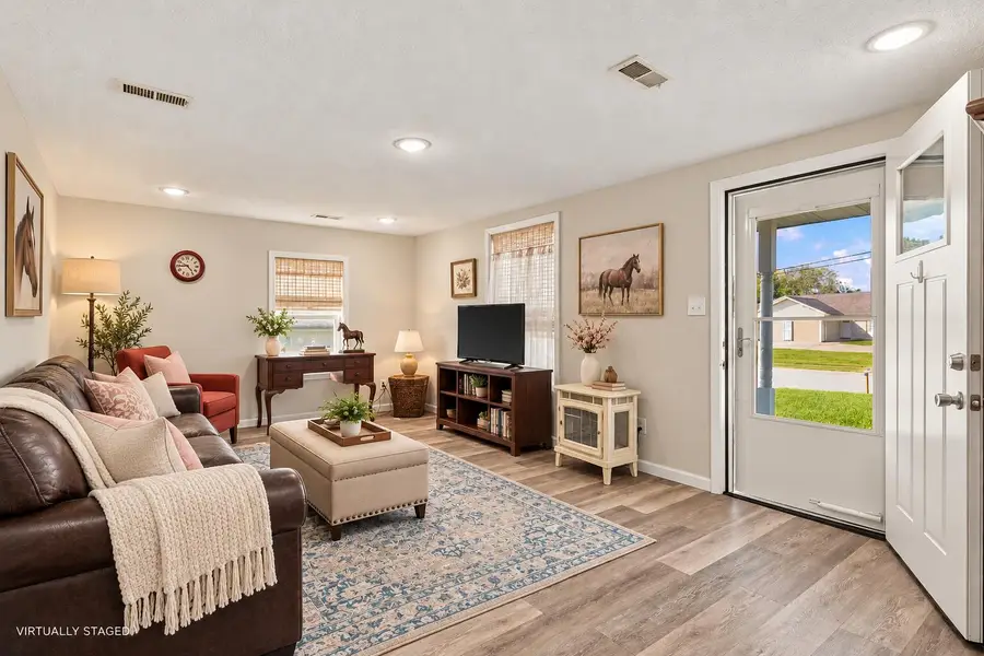 4402 Brown Station Rd, Columbia, MO 65202 - #3