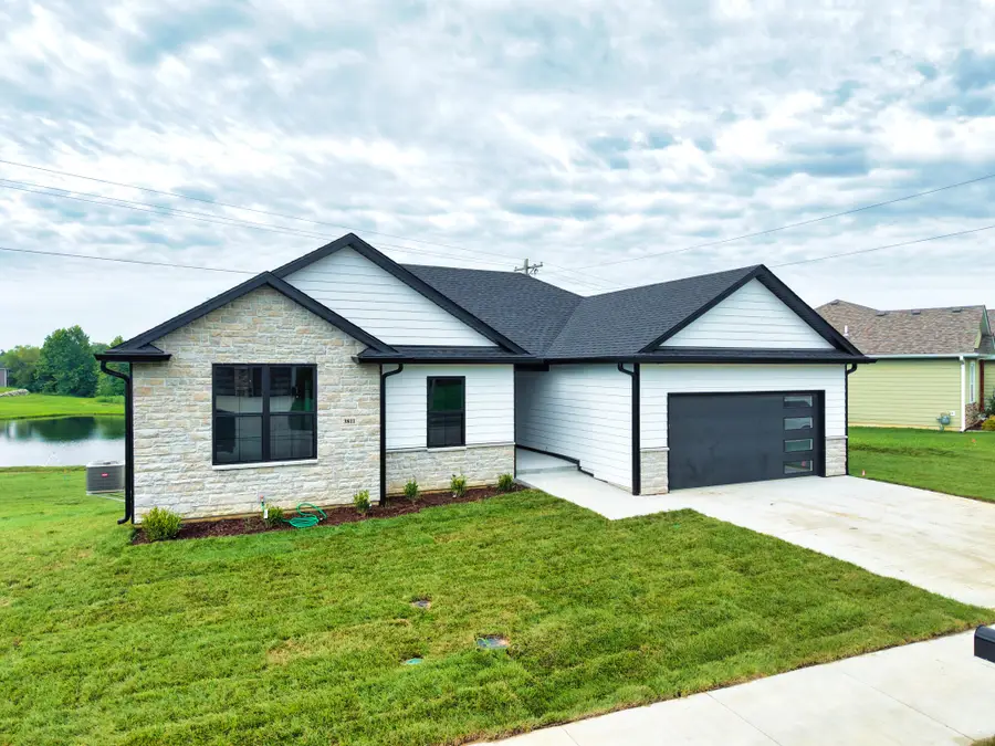 3811 Canyon Ridge Dr, Columbia, MO 65202 - #2