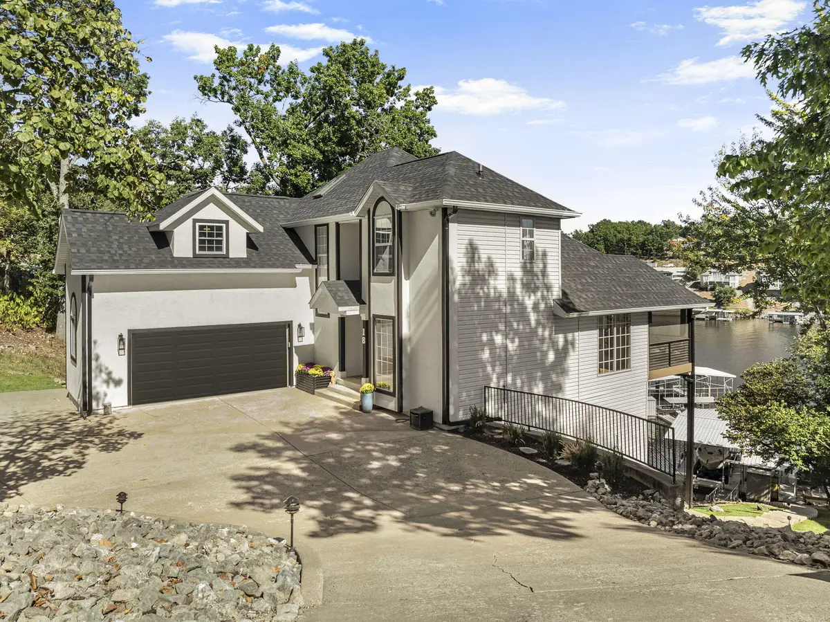 18 Valencia Dr, Lake Ozark, MO 65049 - #1