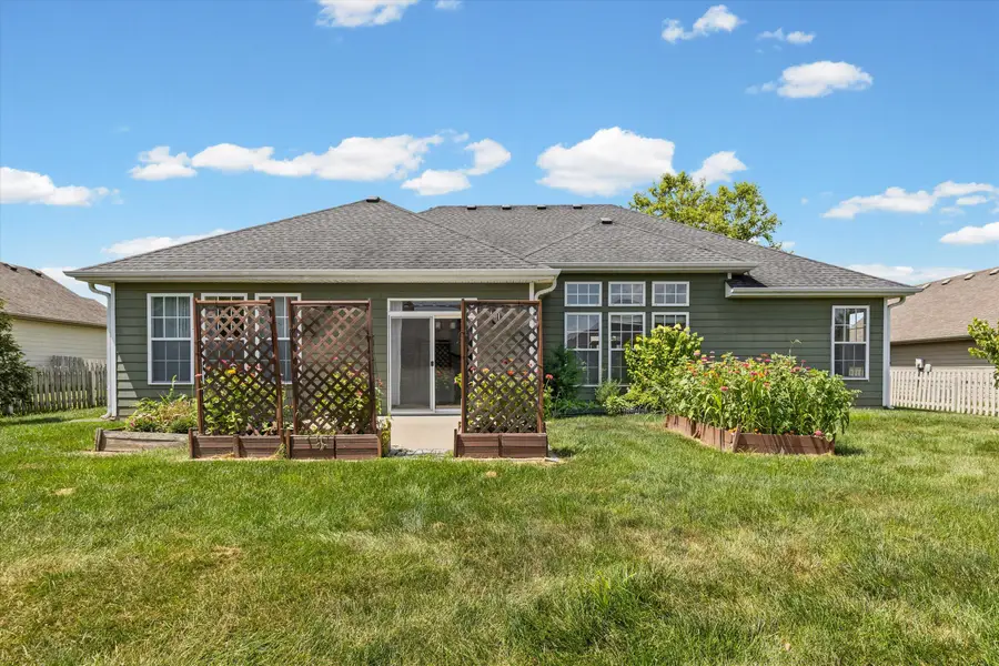 302 Reedsport, Columbia, MO 65203 - #2