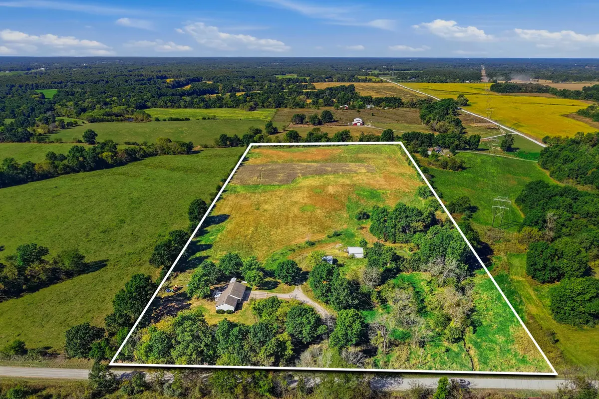 1733 County Road 2980, Clark, MO 65243 - #1