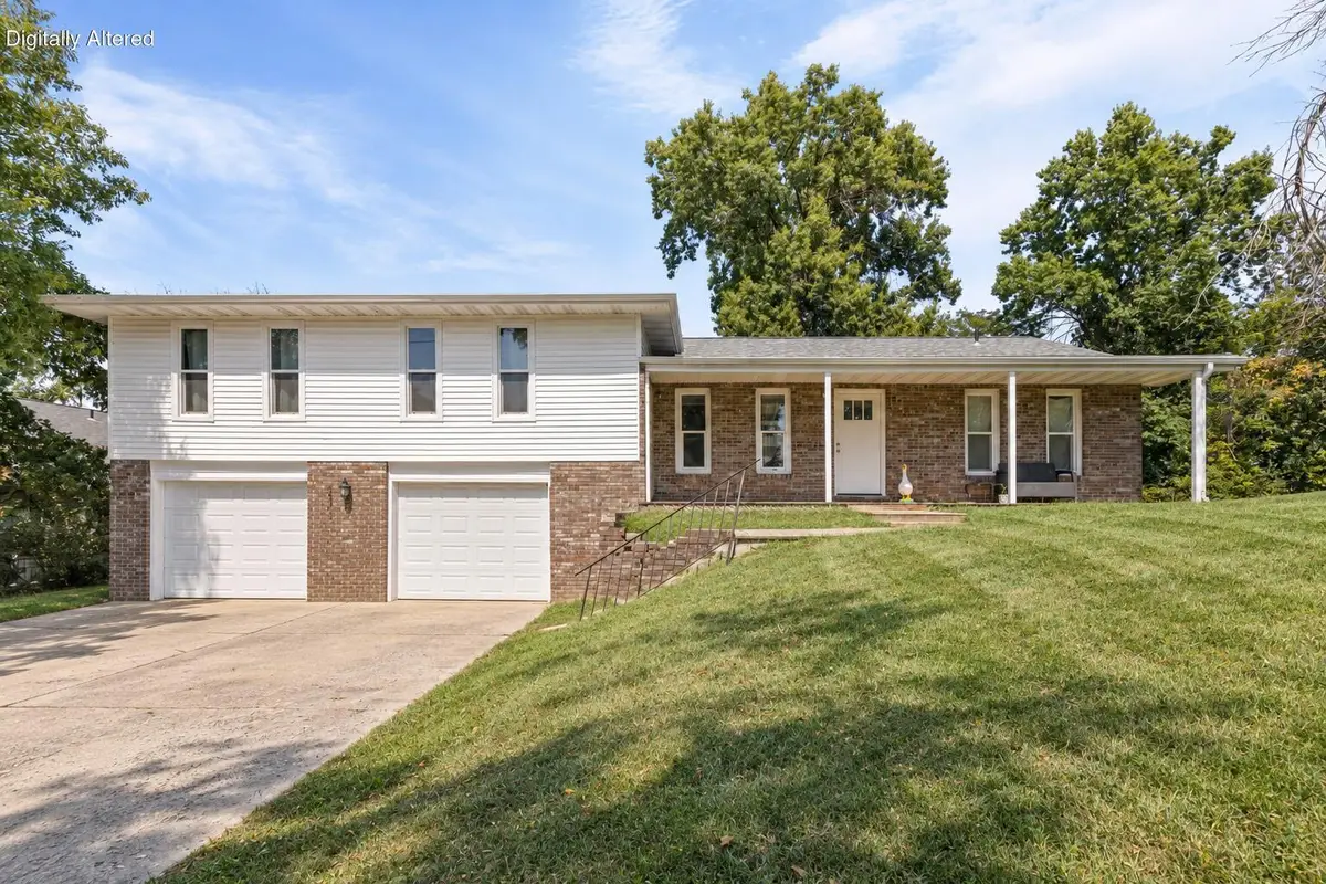 627-629 Hendricks Dr, Mexico, MO 65265 - #1