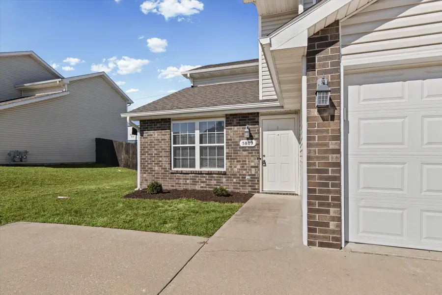 5809-5811 Canaveral Dr, Columbia, MO 65201 - #2