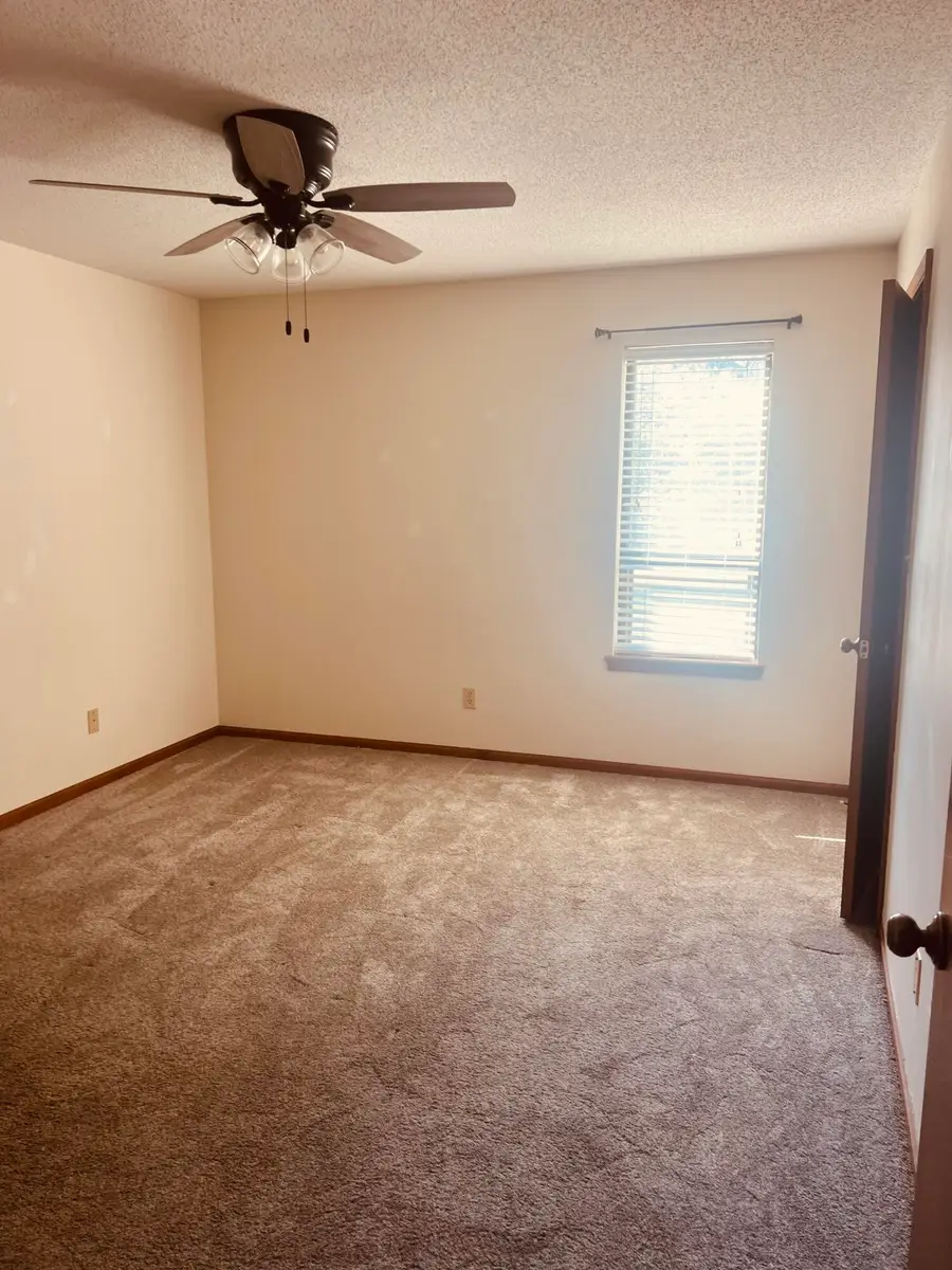 1885 N Waterfront Dr #A, Columbia, MO 65202 - #3
