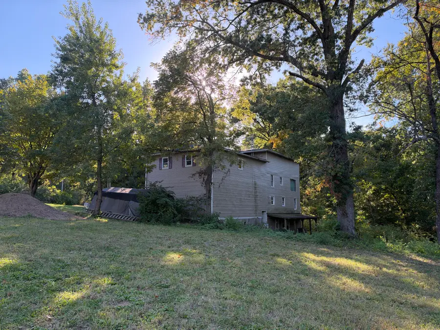 2411 N Earthland Rd, Columbia, MO 65202 - #2