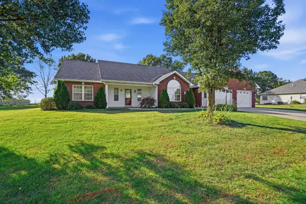 65 Sterling Brock Dr, HARRISBURG, MO 65256