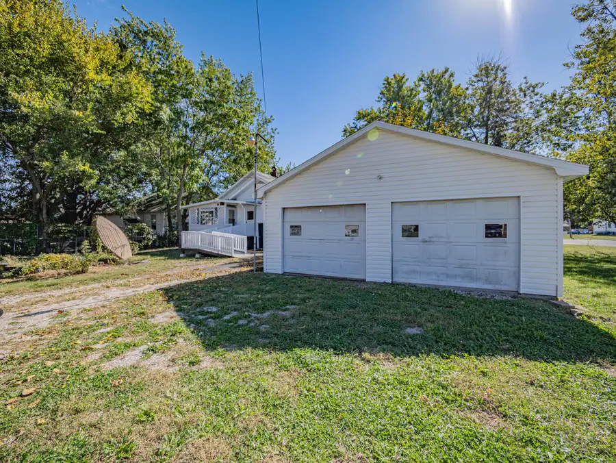 1225 Concannon St, Moberly, MO 65270 - #3