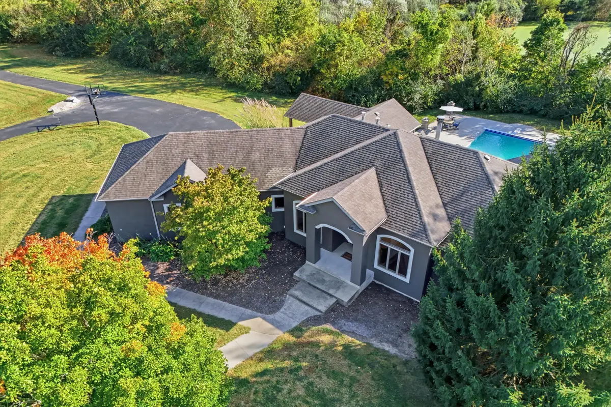 5671 S Short Line Dr, Columbia, MO 65203 - #1