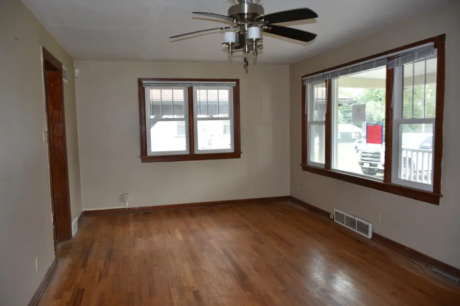 1305 W Ash St, Columbia, MO 65203 - #2