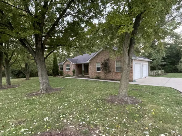 1855 Cedar Lake Dr, MOBERLY, MO 65270