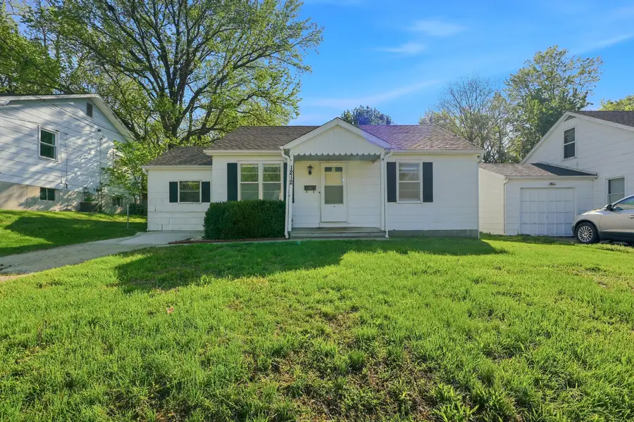 1212 3rd St, Boonville, MO 65233 - #2